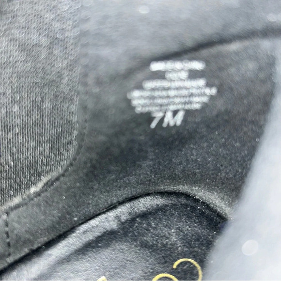 Snakeskin Chelsea slip on bootie size 7 M - Picture 10 of 11